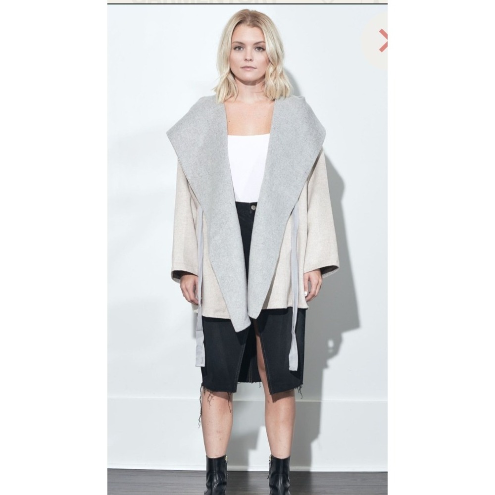 French Connection Beige Gray Shawl Collar Coat Jacket Oversized 20% Wool Medium